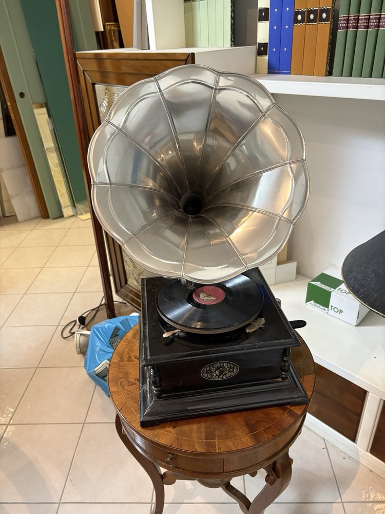 sound master gramophone