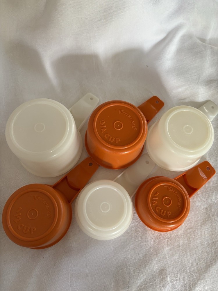 Vintage Tupperware Measuring Cups Orange & White