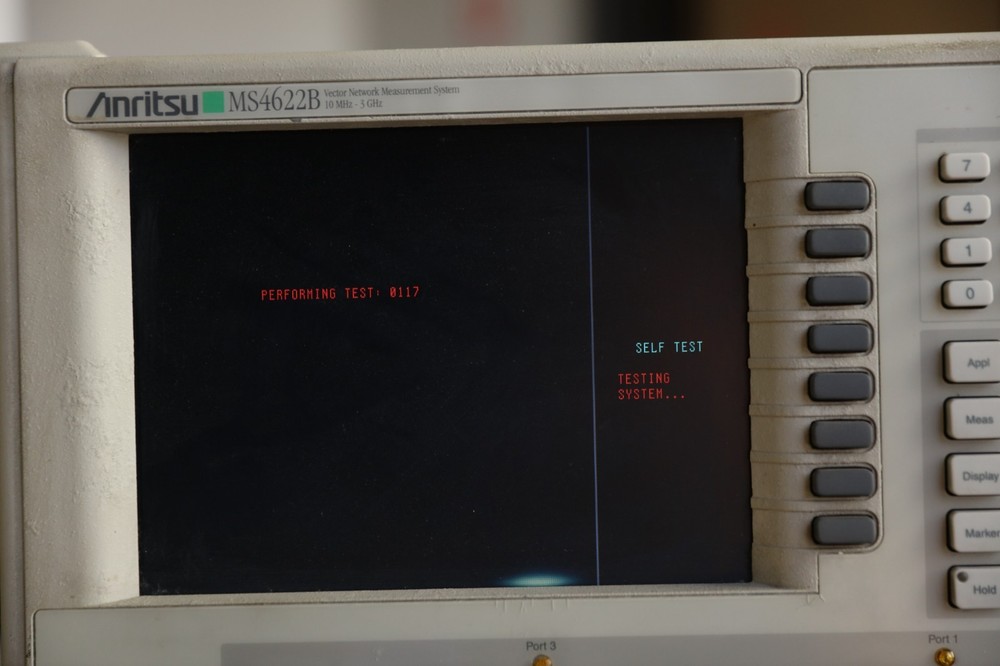 Anritsu MS4622B Network Analyzer Opt 3B Passes Self Test As Is