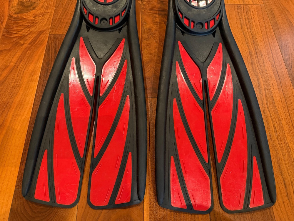 Atomic Aquatics Open Heel Splitfins upgraded w/Spring Strap Assembly - size XL