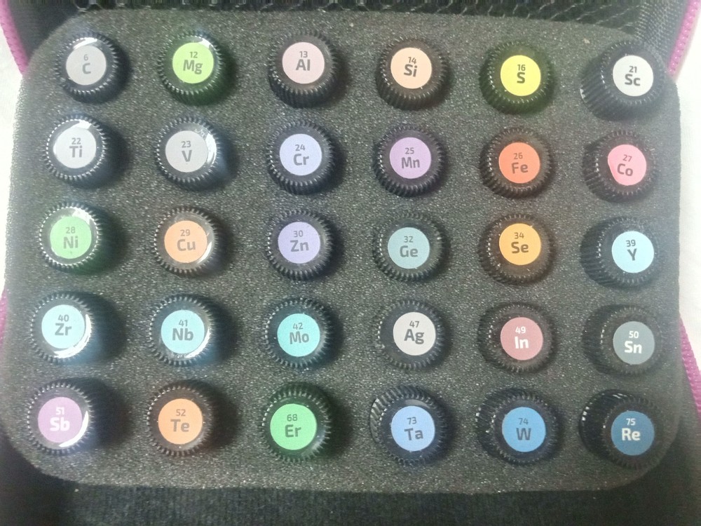 Periodic Table Elements Set 32 Samples Labeled Glass Vials including gram gold