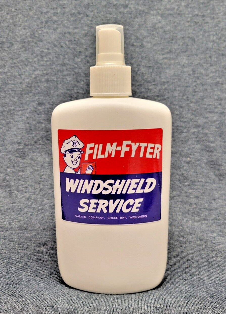 FILM FYTER WINDSHIELD SERVICE BOX SRAY BOTTLE GAS GASOLINE PUMP ISLAND