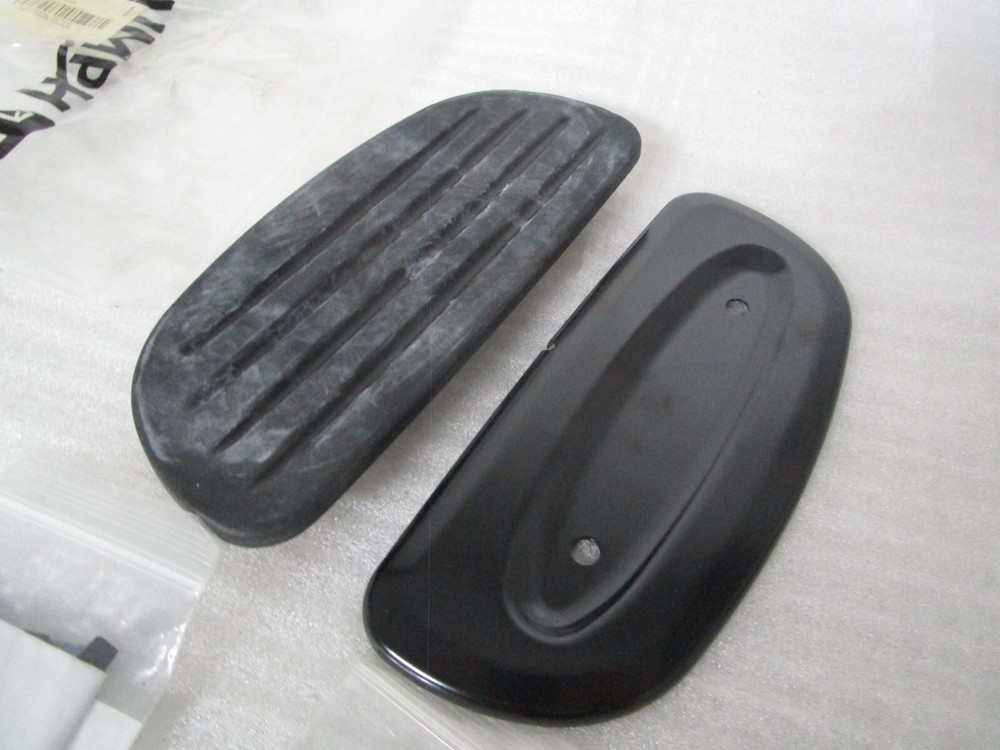 Triumph Thunderbird 1600 1700 Passenger Floorboard Rubber (ONE)