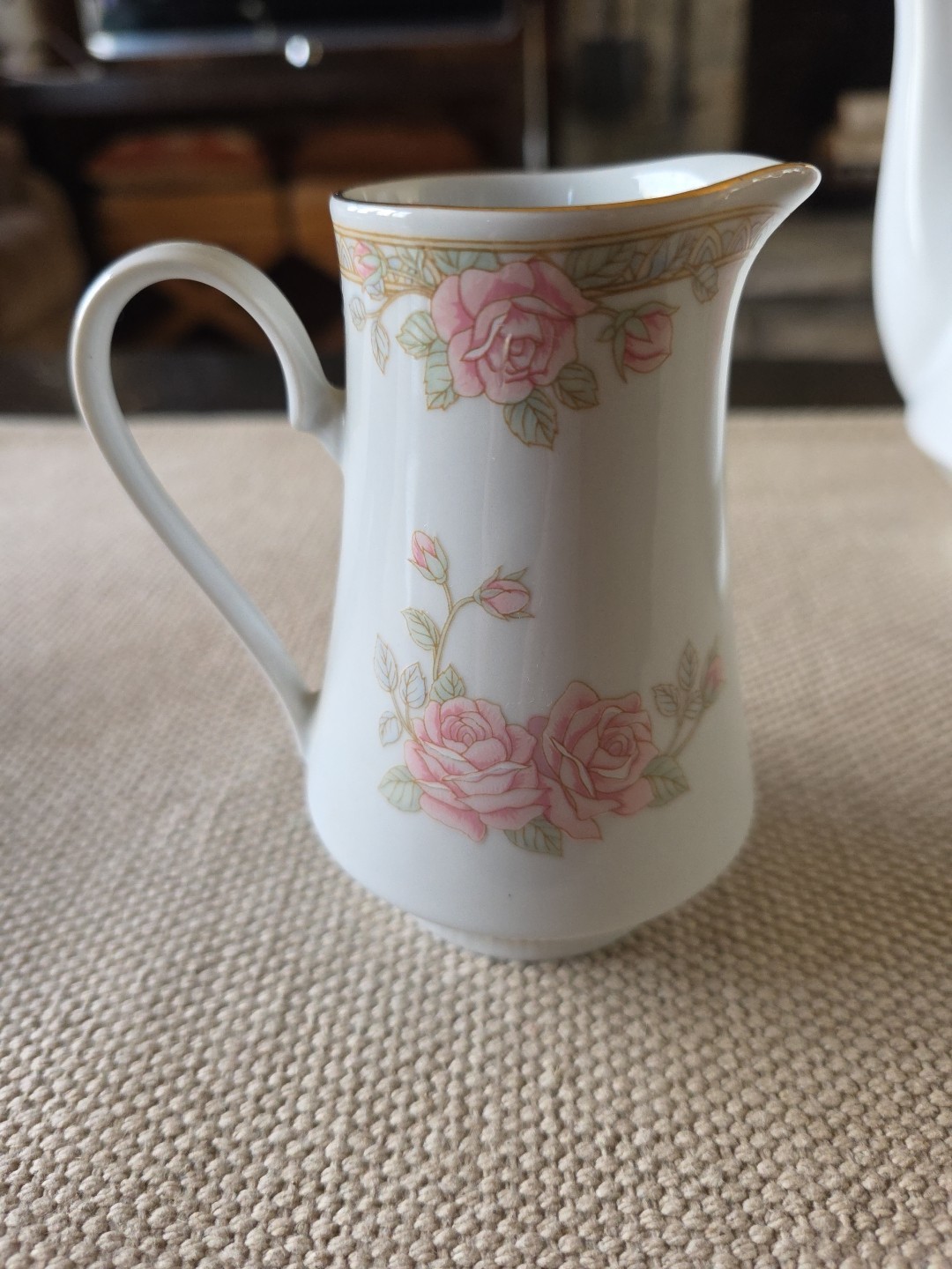 Crown Ming Fine Jian Shiang Christina Pattern Fine China Tea Pot, Sugar, Creamer