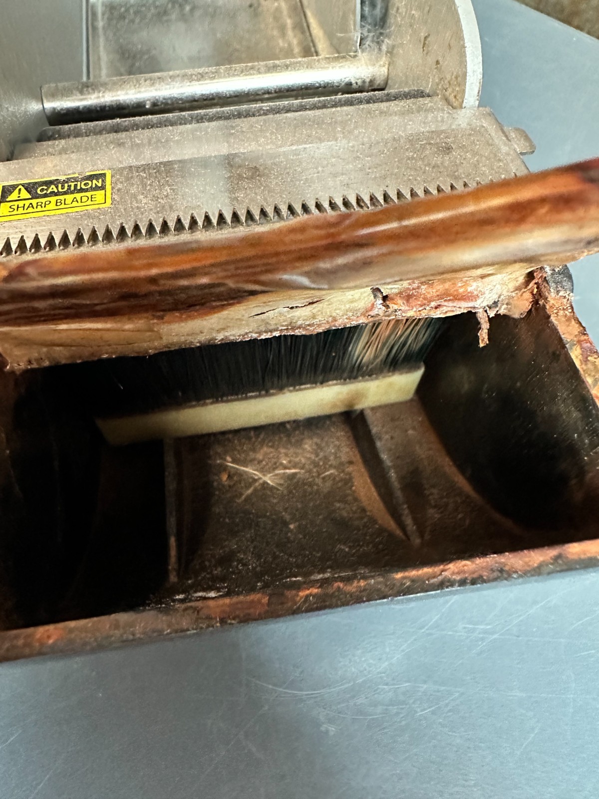 Better Pack Packer 3S Water-Activated Gummed Tape Dispenser