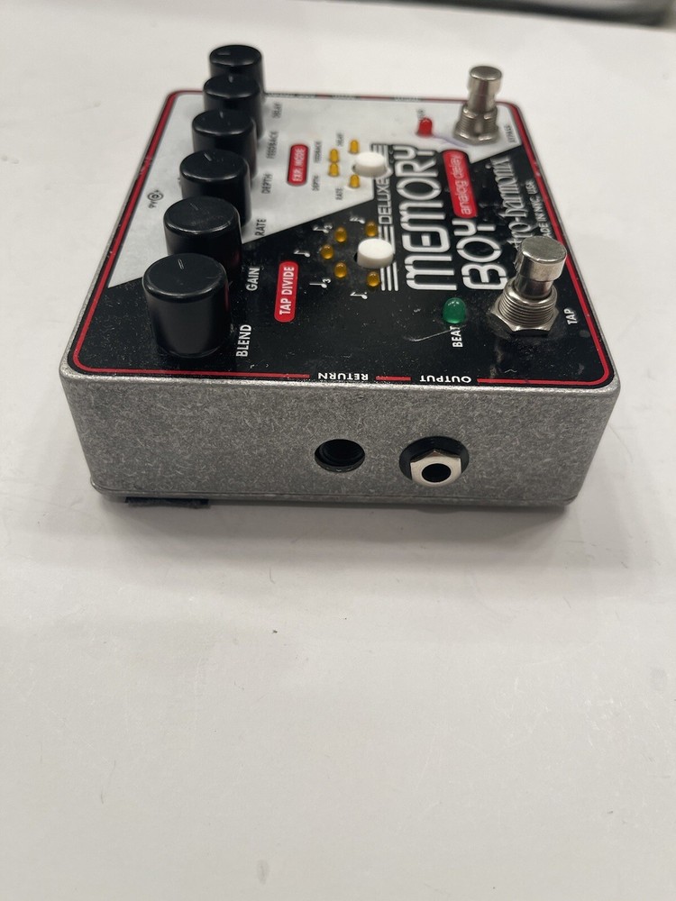 Electro Harmonix Deluxe Memory Boy Analog Delay Guitar Effect Pedal