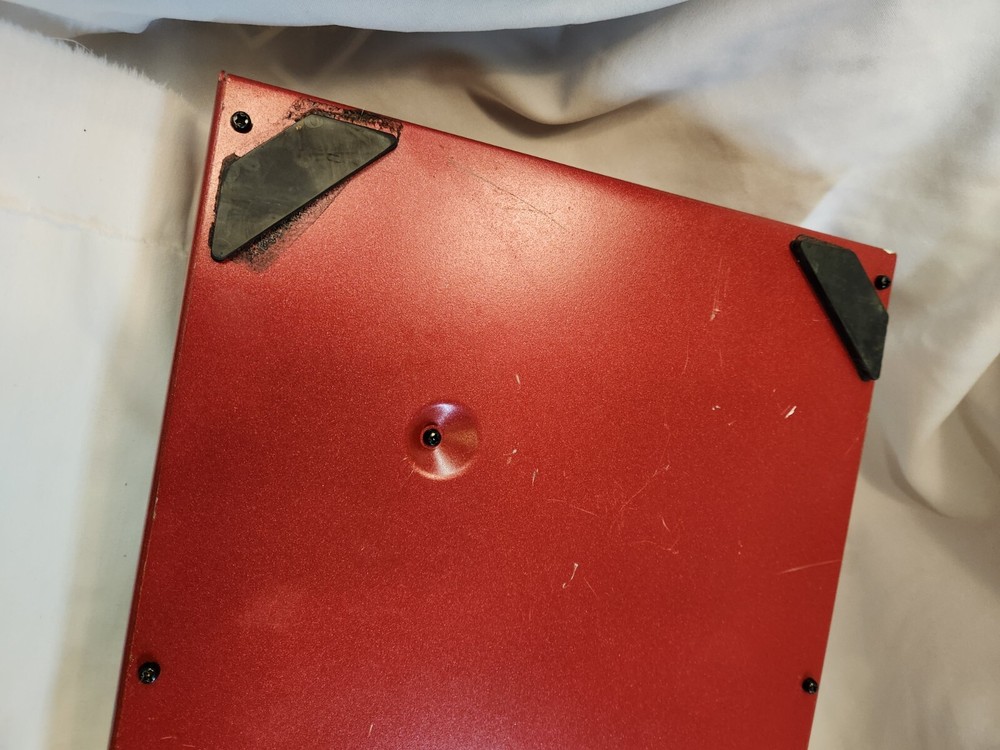 Red BOSS Bass Effects Processor GT-6B Guitar Multi-Effects Processor