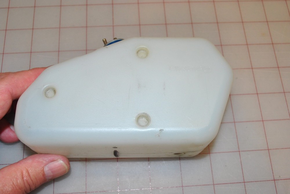 Hirobo Freya .90 size fuel tank.