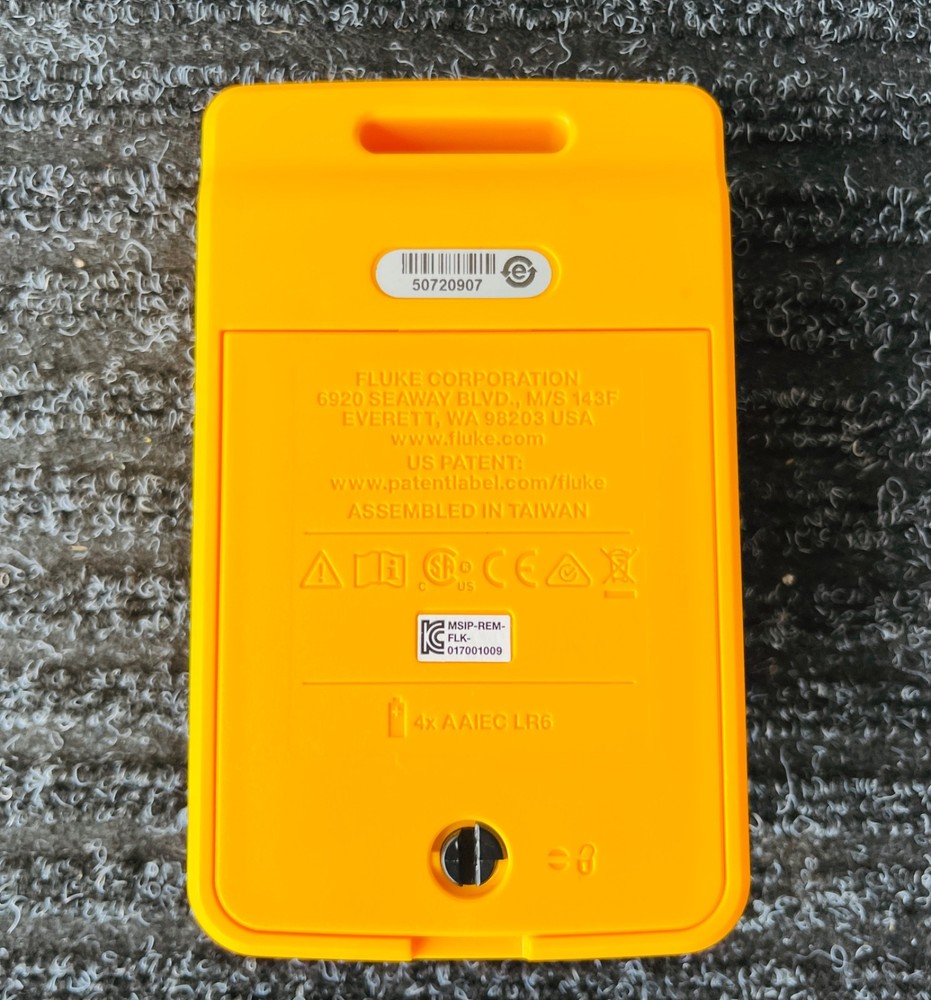 Fluke PRV240FS Proving Unit with FieldSense Technology