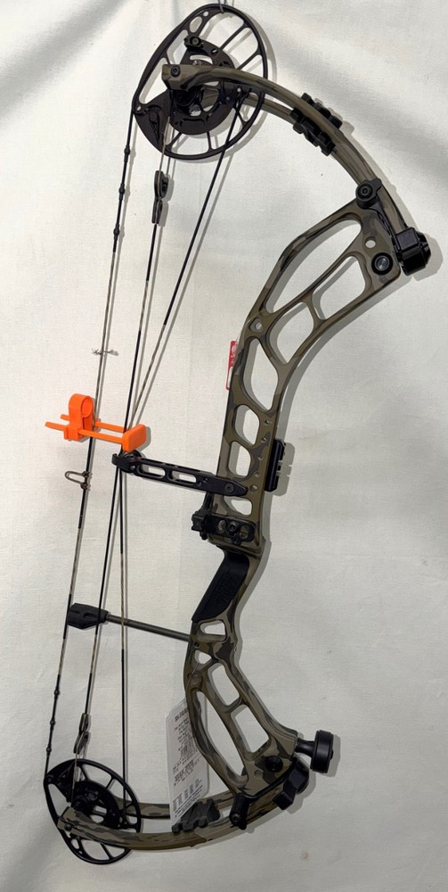 PSE Evolve 30 EC2 RH/70lb Mossy Oak Bottomland NEW!!!