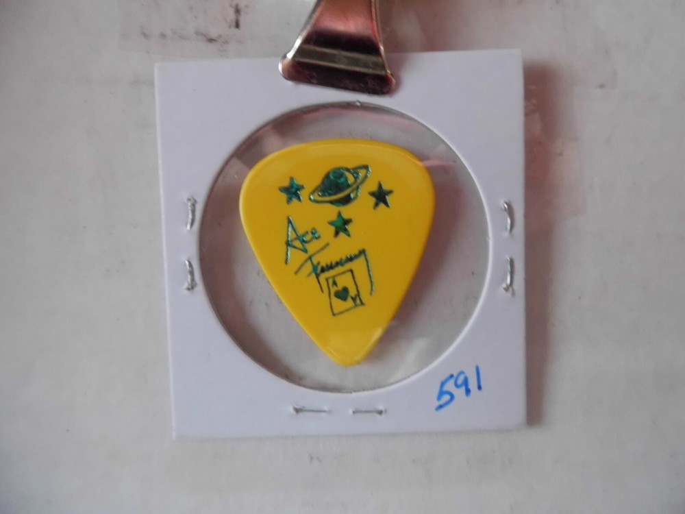 KISS "ACE FREHLEY" GUITAR PICK~E. LANSING, MI 9/6/00~READ DESCRIPTION (8/6)