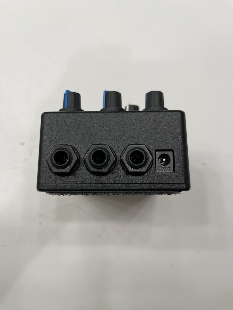 Red Panda Bitmap V1 Bitcrusher Bit Map Modulation Guitar / Bass Effect Pedal