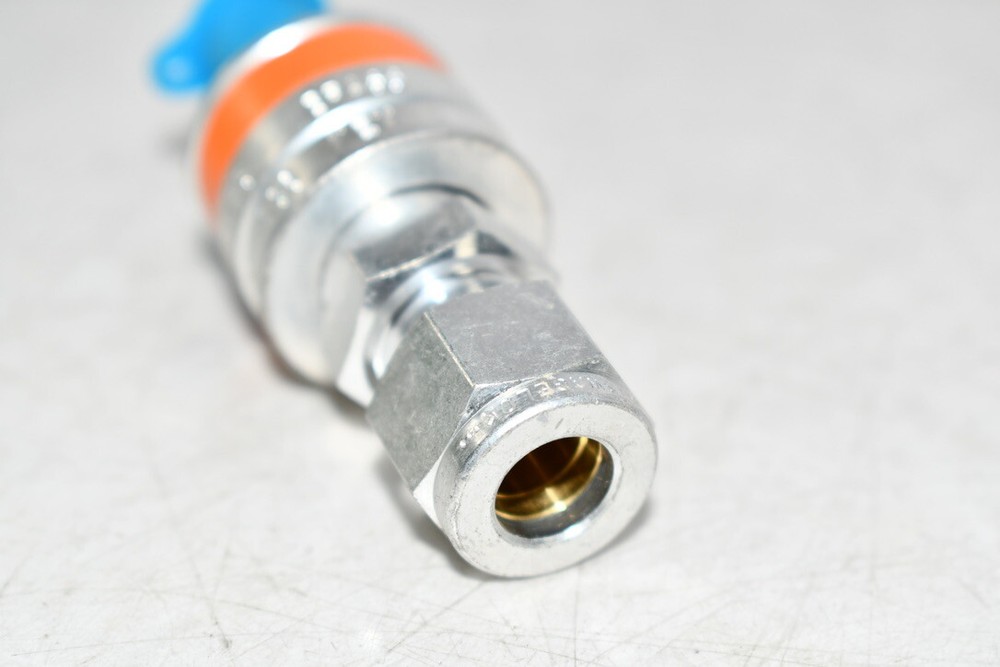 NEW Swagelok - QC6-KEY2 Quick Connect Coupling Fitting Orange