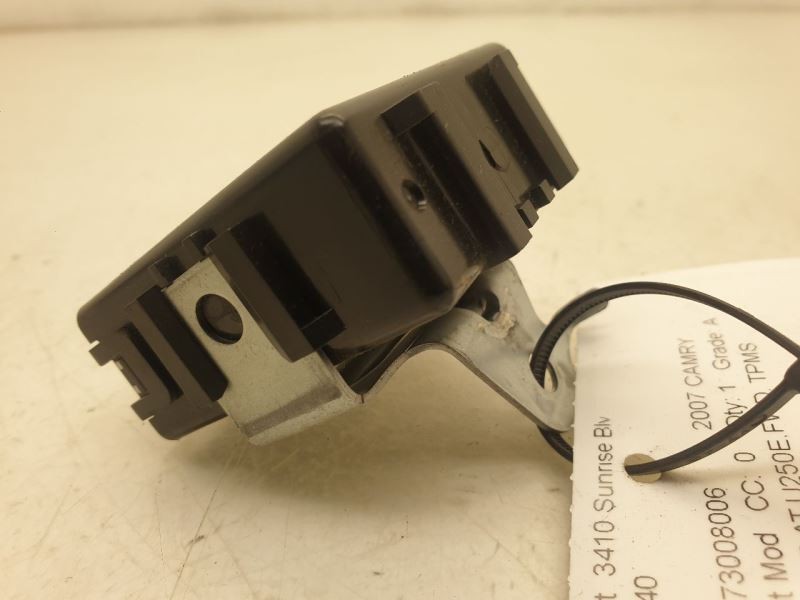 2007 TOYOTA CAMRY TPMS CONTROL MODULE CHASSIS ECM ASSEMBLY
