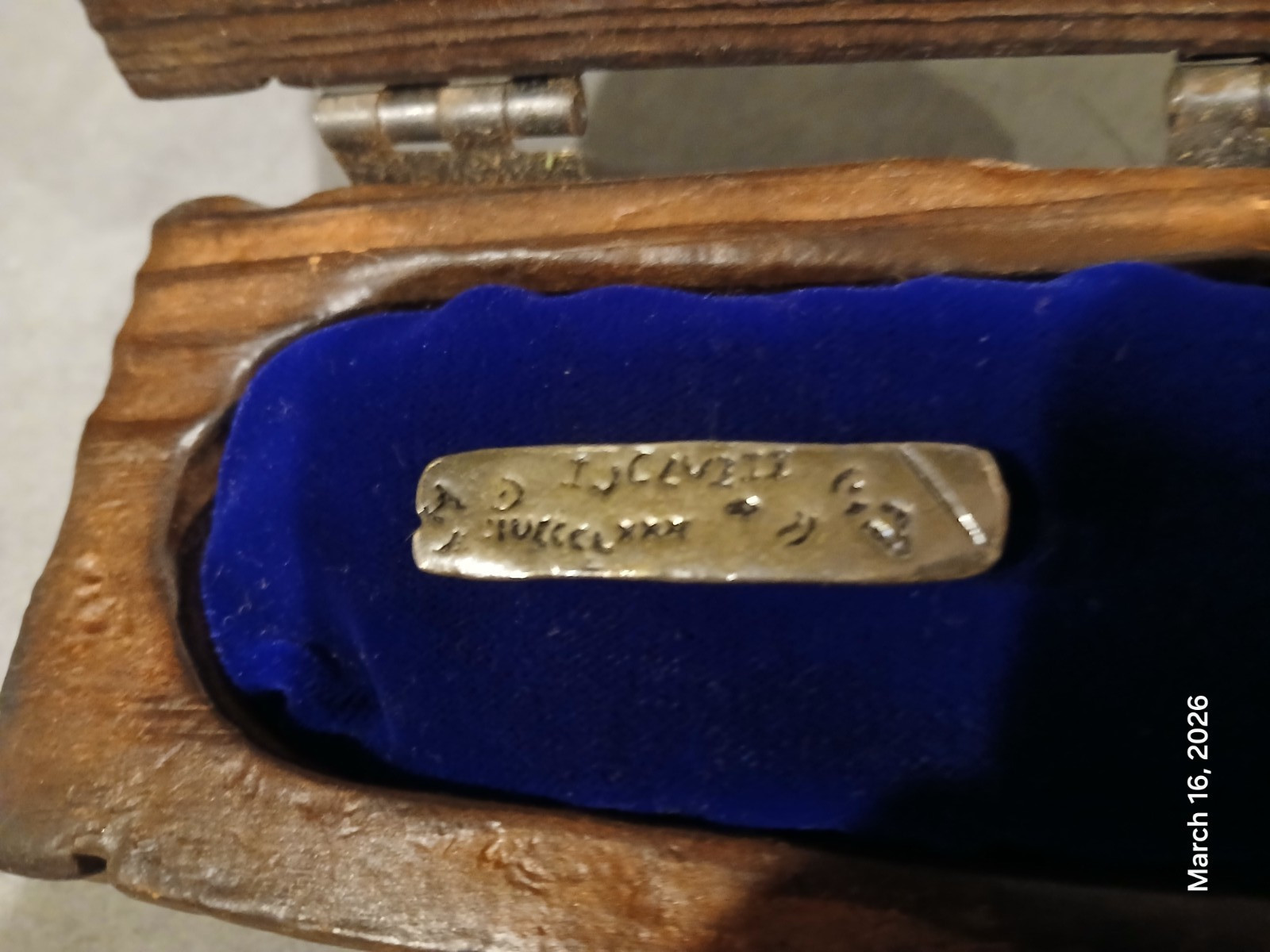 Nuestra Senora De Atocha Treasure Chest with Silver Ingot