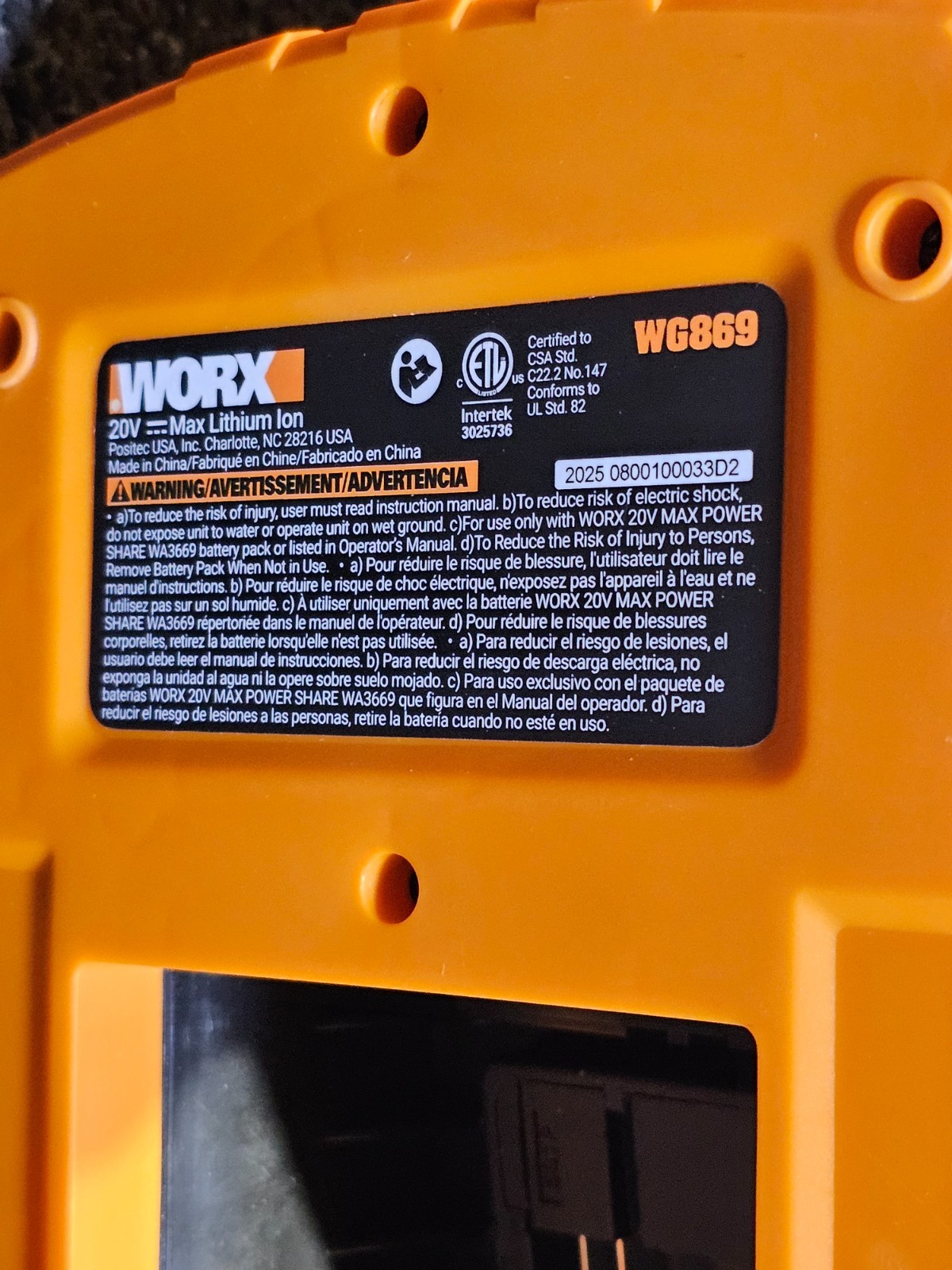 Worx WG869 20V Cordless Handheld Broadcast Spreader *PICTURED ITEM ONLY*