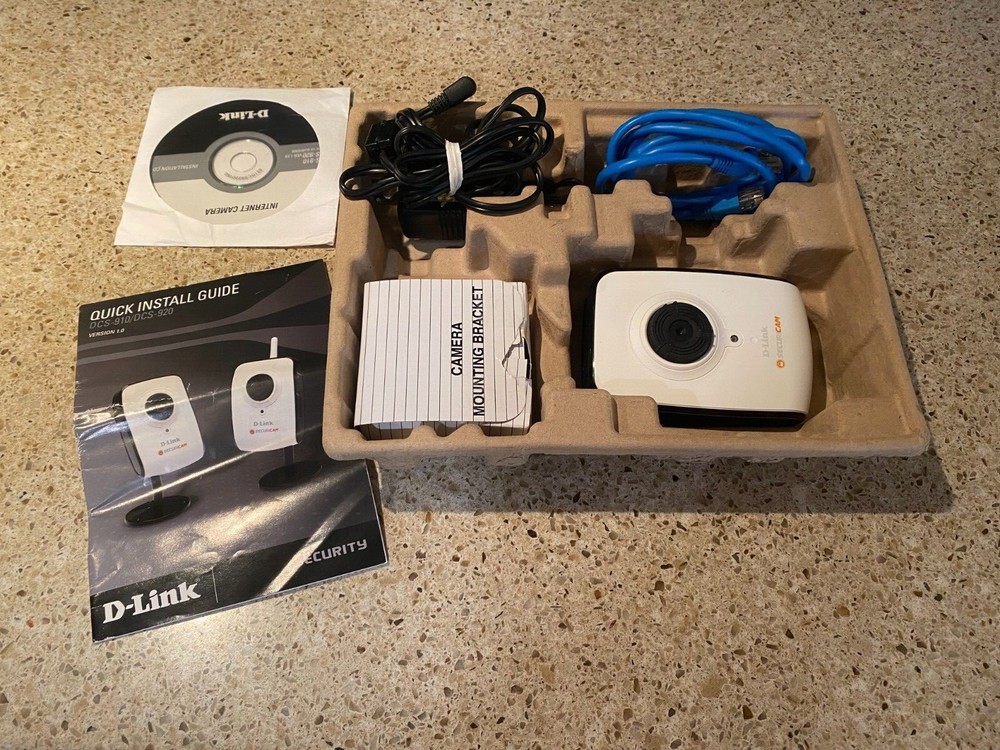 D-Link DCS-920 Wireless Security System Wireless G Internet Camera Open Box Only