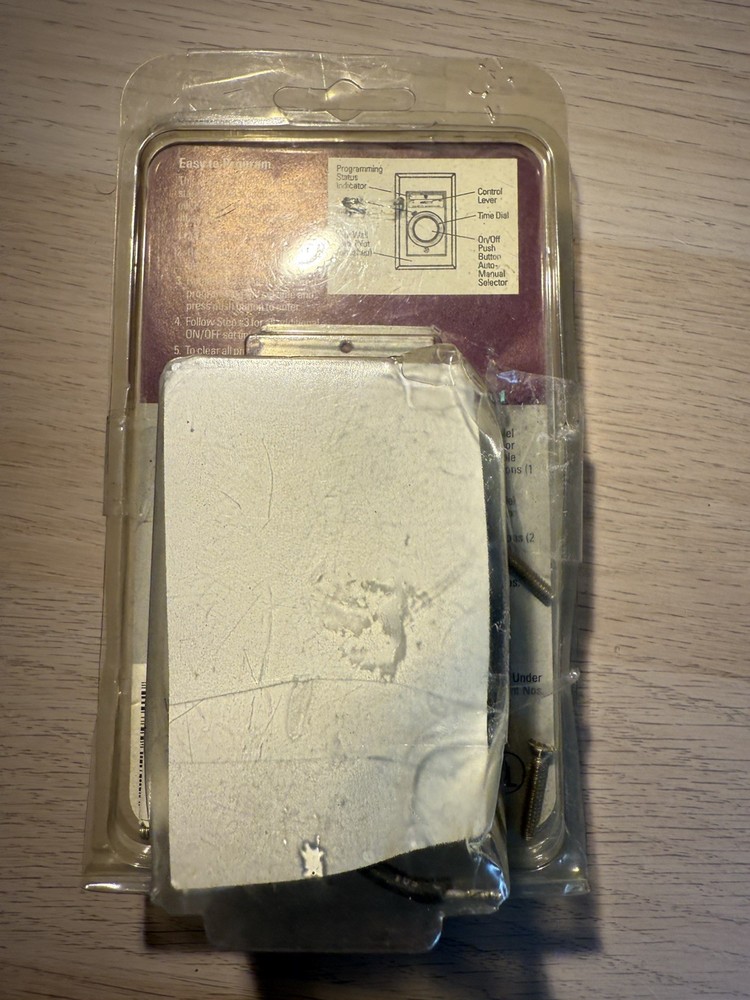 Intermatic Wall Switch Security Timer EJ343C 120V 3-Way 24hr Programmable New