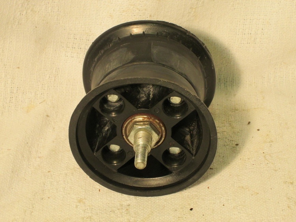 Plastic wheels with bearings