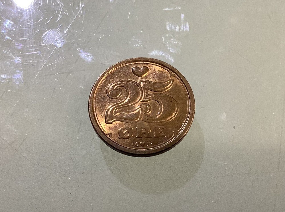 Denmark 25 Ore 1990 Circulated