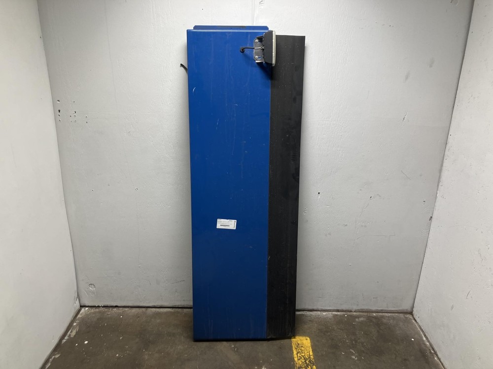 2012-2027 Freightliner CASCADIA BLUE LOWER Side Fairing/Cab Extender - Used