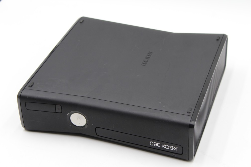 Xbox 360 S 4GB Black Console Only (RAED DESCRIPTION)