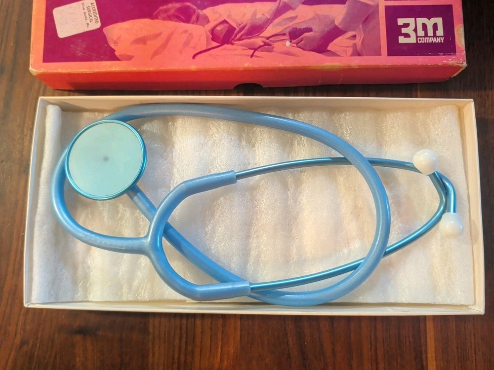 Littmann nursescope 3M #2177 MNS Blue in original box
