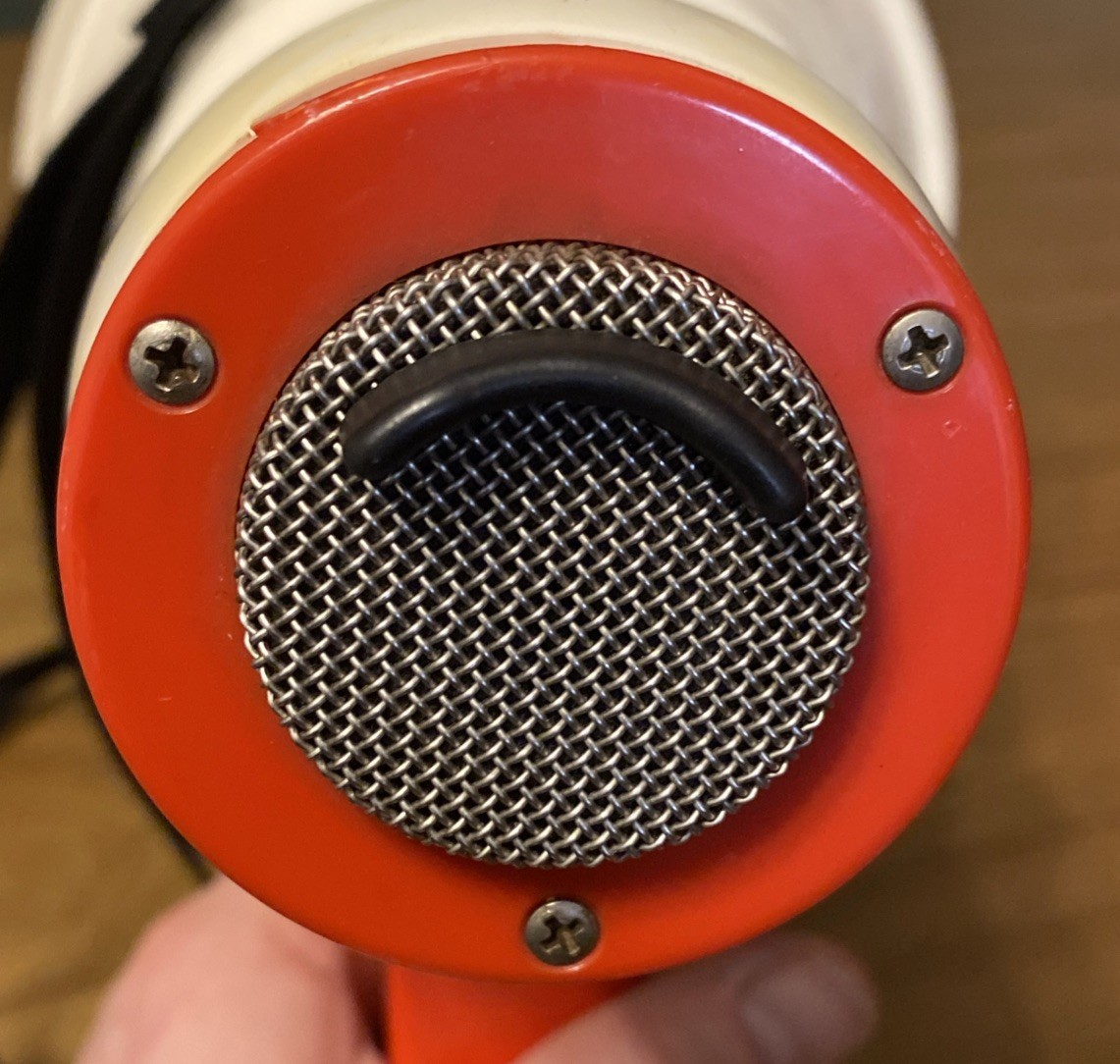 FEDERAL SIGNAL VOICE GUN MEGAPHONE BULLHORN A12S VINTAGE HEAVY DUTY