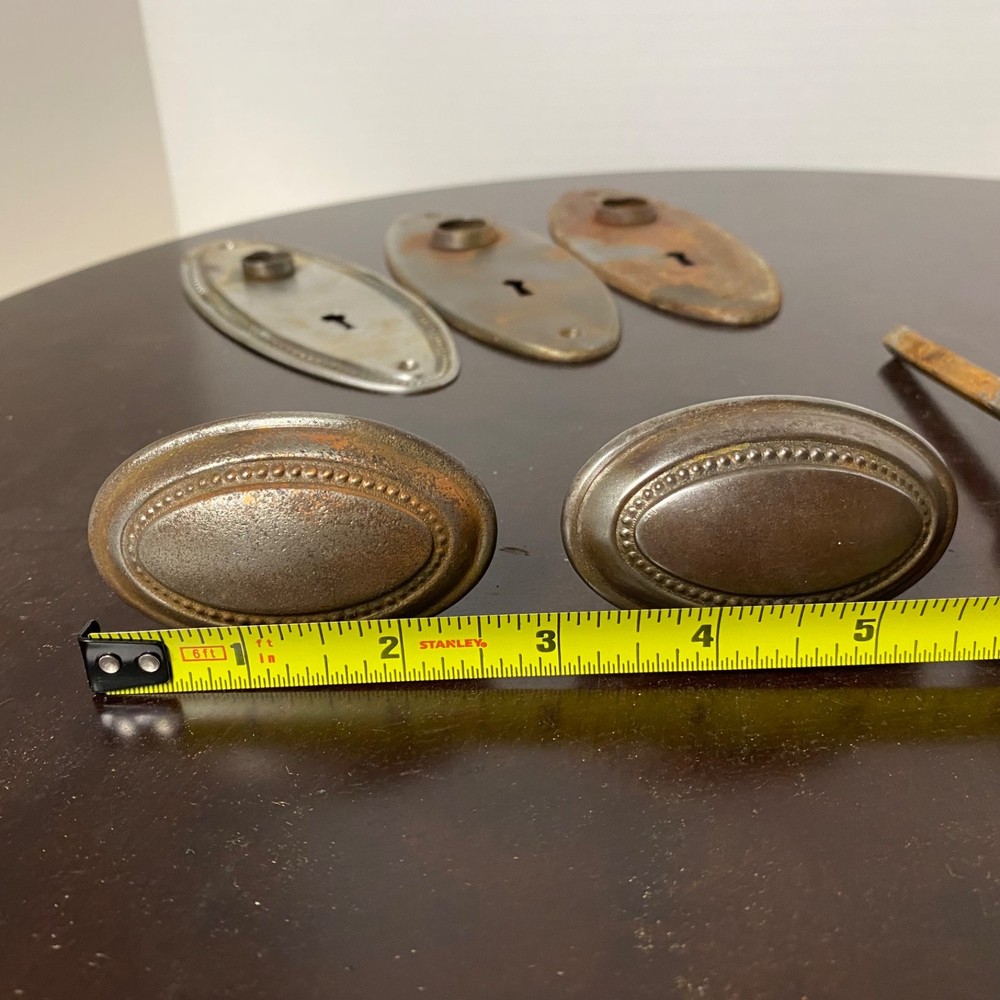 4 Vintage Oval Brass Or Bronze Plated Door Knobs • 3 Back Plates