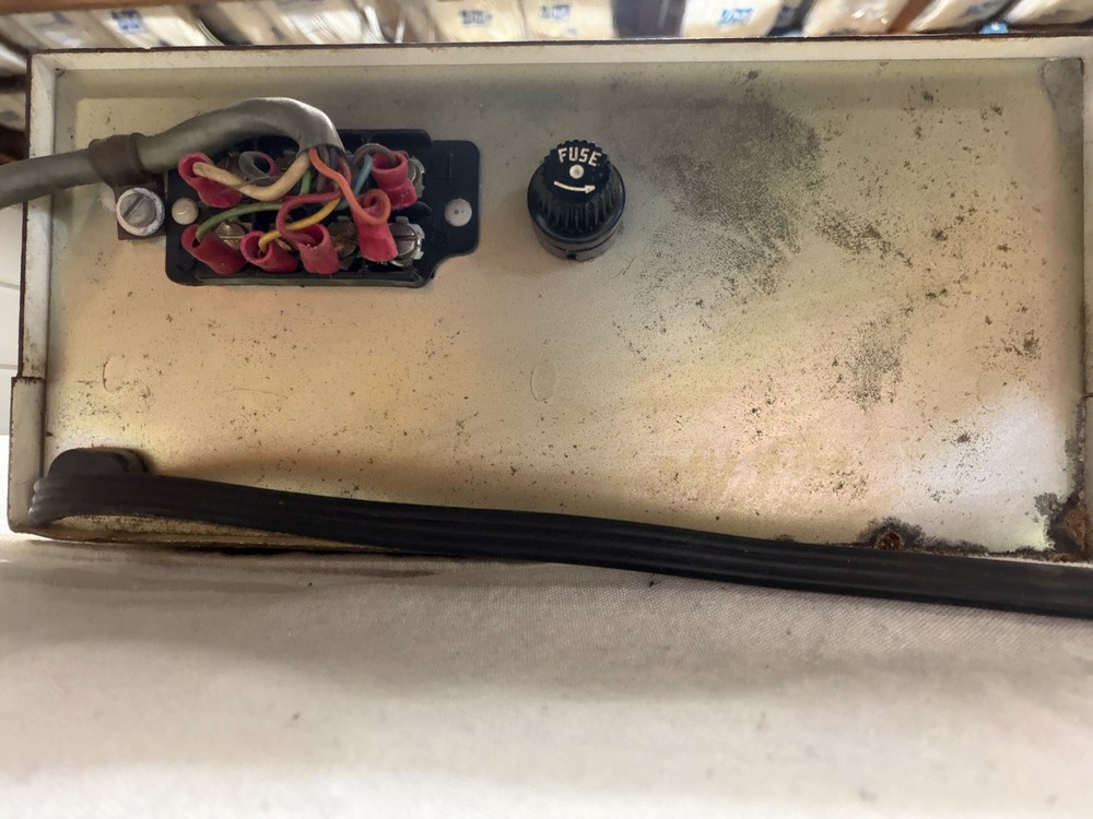 CDE TRANSMIT/RECEIVE CONTROLLER FOR ANTENNA