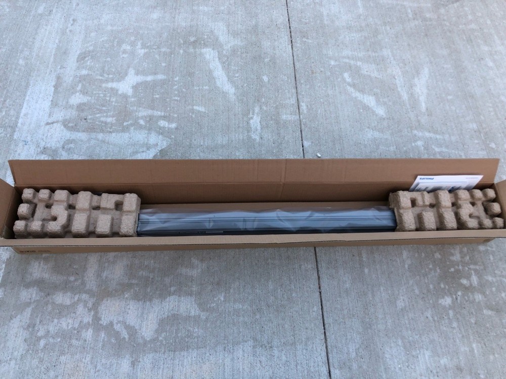 Philips Lighting Vaya Linear LP RGB 4ft