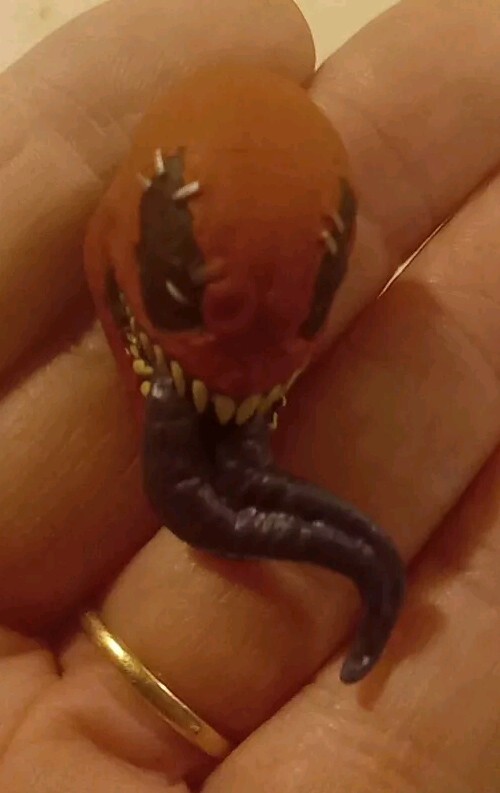 MARVEL LAGENDS VENOMPOOL BAF BUILD A FIGURE HEAD ONLY