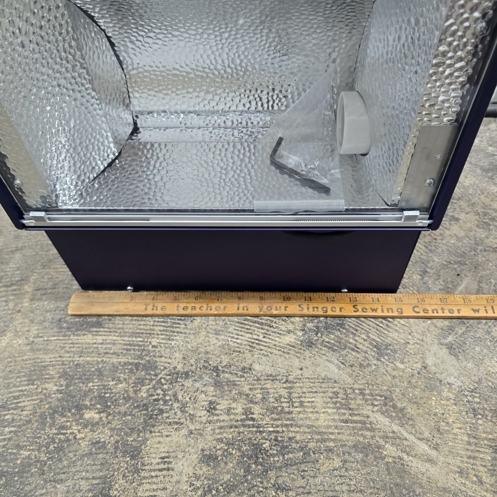 Vintage Insight Lighting Taos TS900 Wall Mount Luminary Commercial NOS 400W