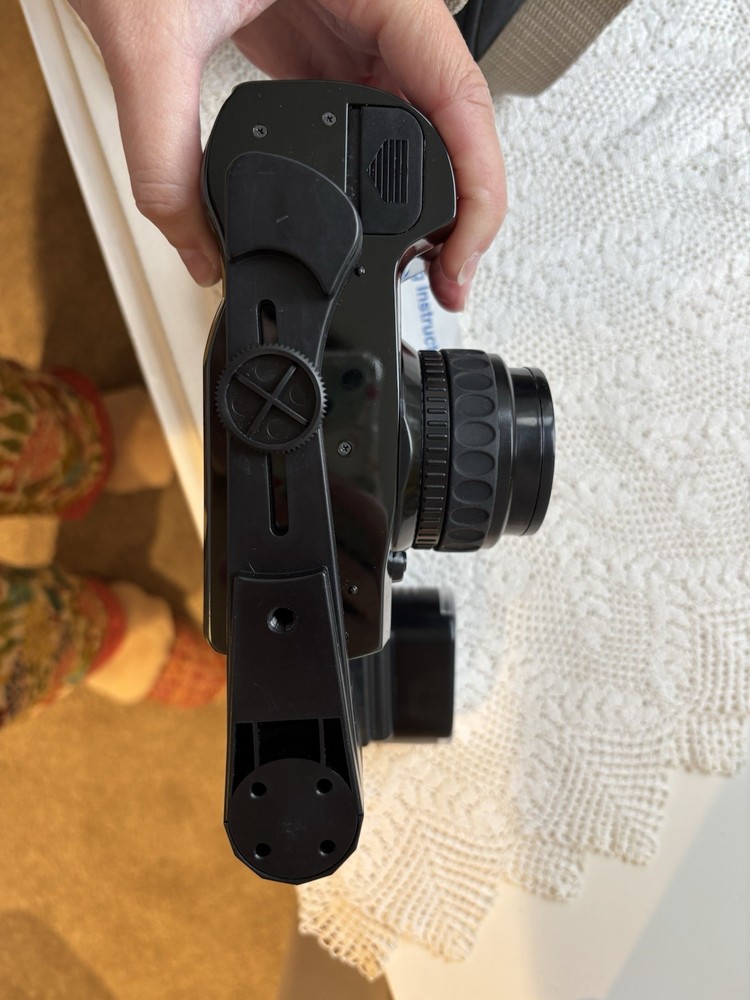 Nokina Beginners 35mm Film Camera Detachable Flash & Case - Untested