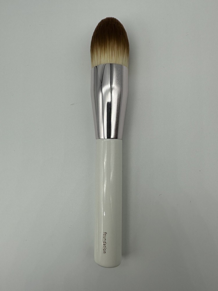LA MER The Foundation Brush Authentic