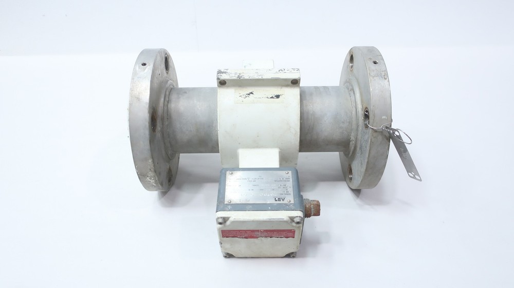 Abb 10DS3111EEE14P3A2DA Magnetic Flow Meter 3in