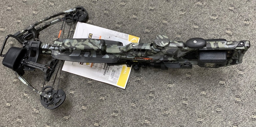 Wicked Ridge Commander M1 Crossbow- w/ Tenpoint Scope & AcuDraw