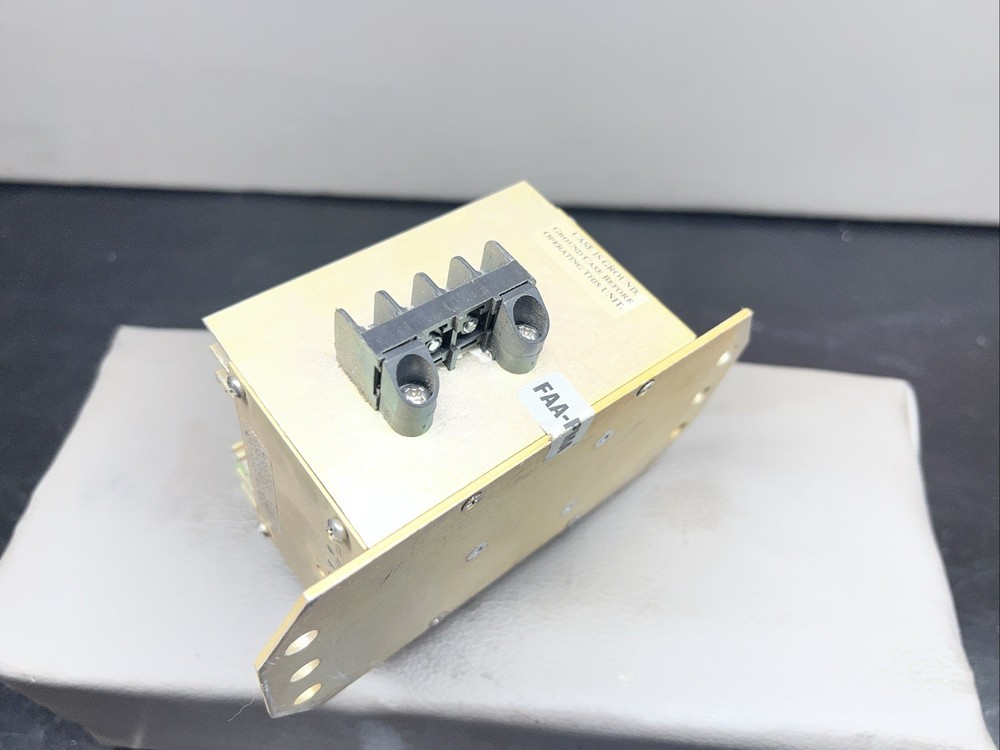 Zeftronics Cessna 310F Generator Voltage Controller P/N: G250KN 28VDC