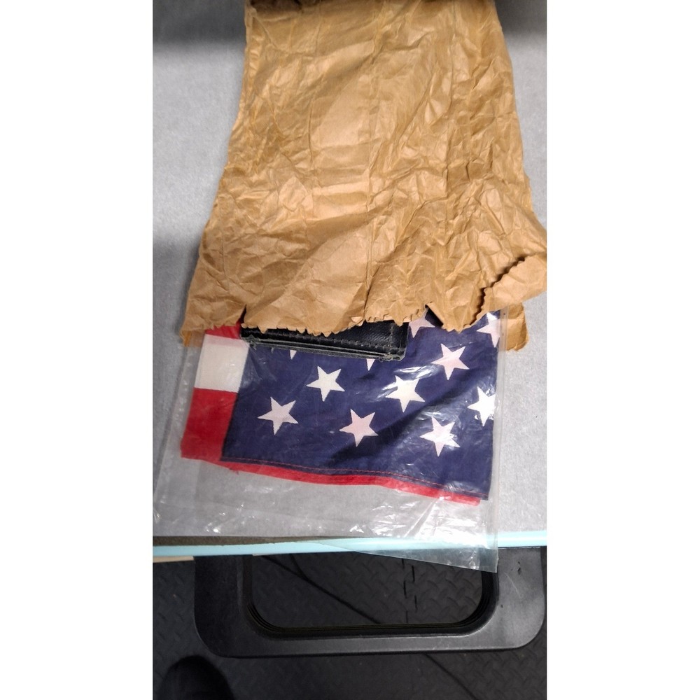 VintageWWII E-ZMark Army Sewing Kit MilitaryCollectible BlueCase with Flag 1 lot