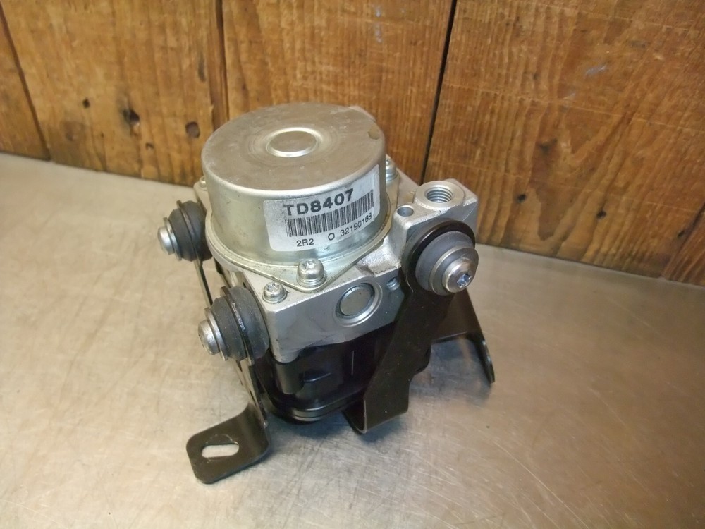 Triumph Tiger Explorer 1200 2014 ABS Pump + Module VGC #267