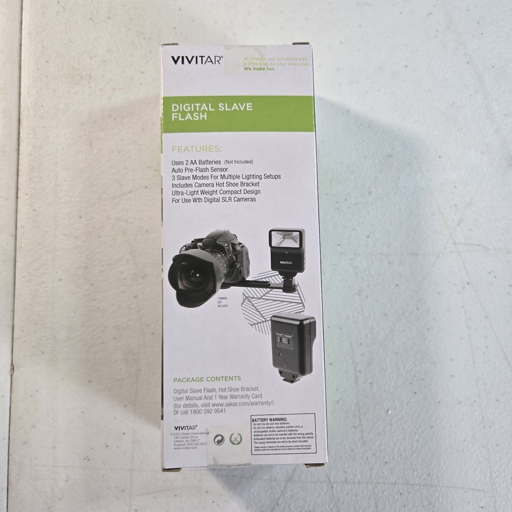 Vivitar Light It Up Digital Slave Flash With Bracket NIB