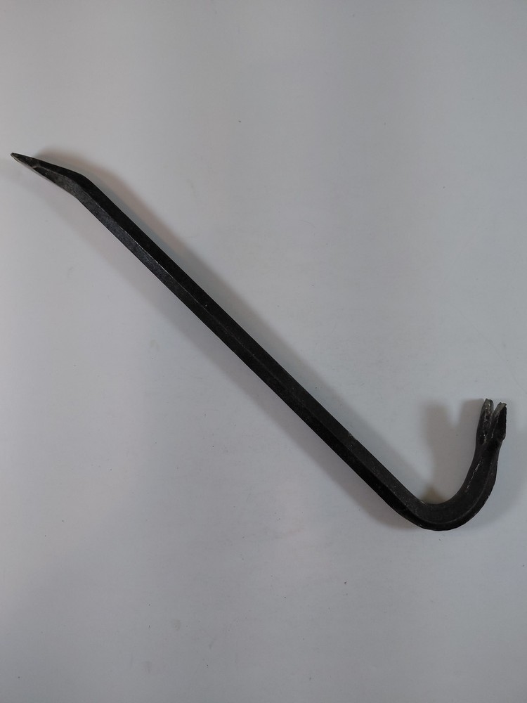 12-Inch Pry Bar Nail Puller Wrecking Crowbar Flat Chisel & Claw End Hand Tool