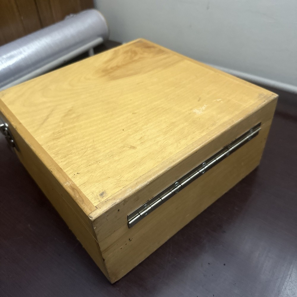 LI-COR LI-185A Quantum/Radiometer/Photometer light meter