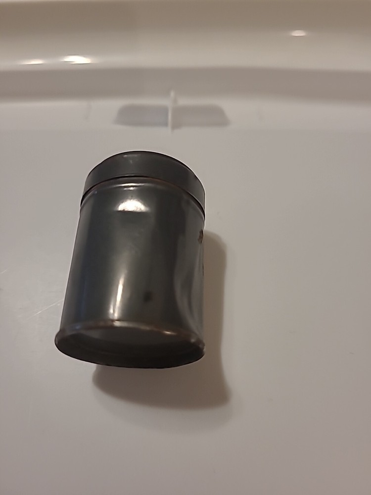 Vintage american empty snuff tin