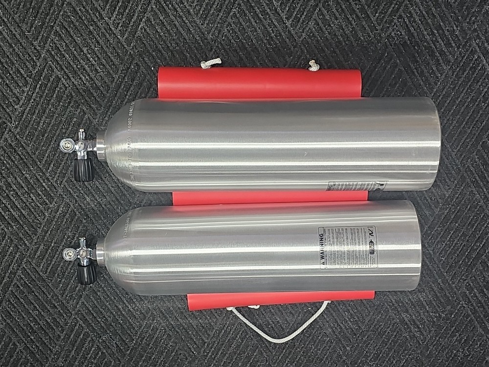 2 Scuba Tank Holder