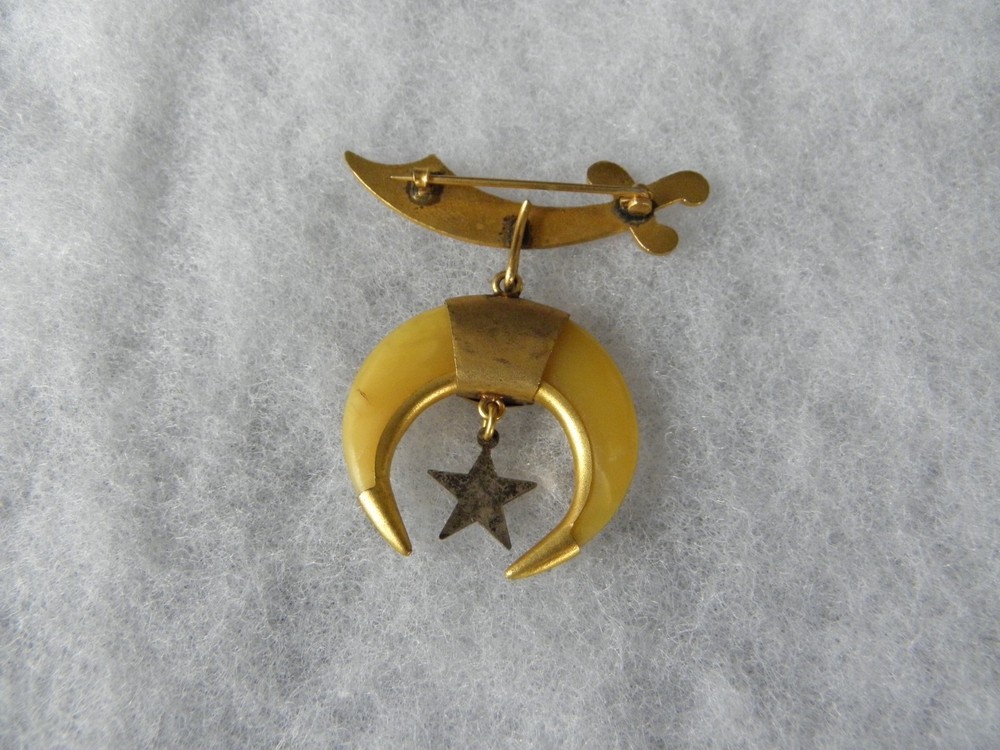 Shrine EL-HASA Temple Claw Pin.