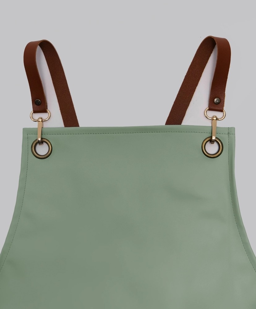 LEATHER/VINYL APRON