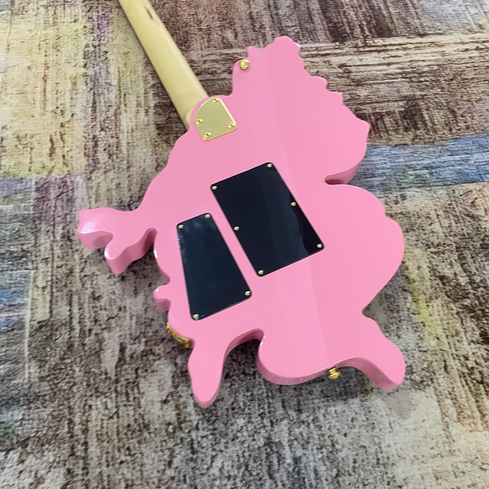 Anime&Manga beautiful girl shaped Electric Guitar Tremolo HH Pickups 24Frets