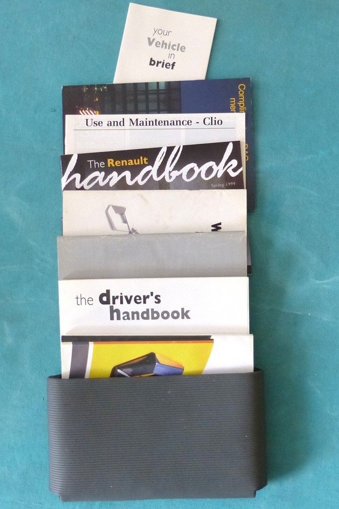 Renault Clio mk2 complete driver’s pack: handbook etc 1998-2002
