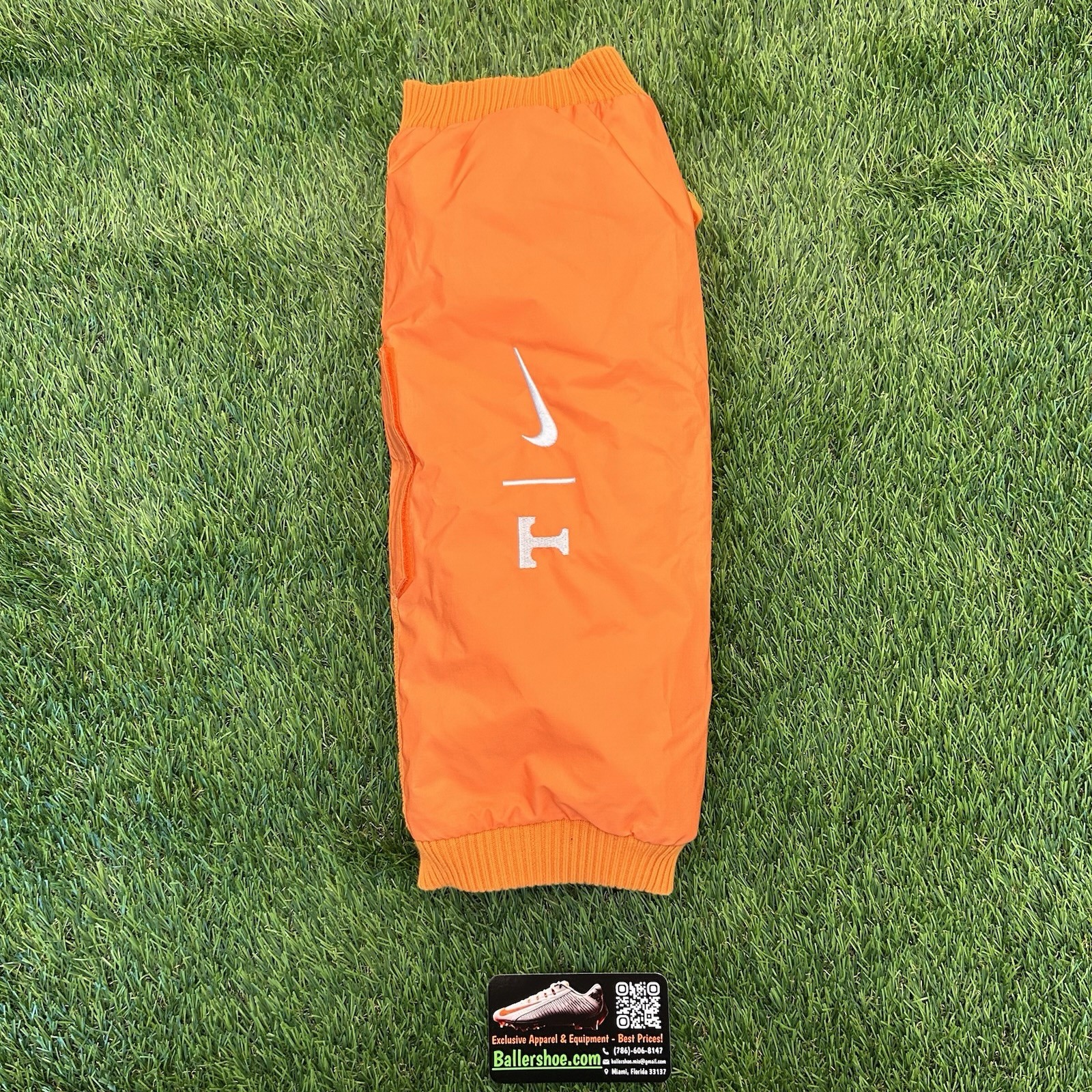 Nike Team Issue Tennessee Volunteers Pro Hyperwarm Handwarmer HF7554-824